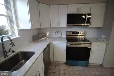 9 Sheppards La, Mount Laurel, NJ 08054 photo 7