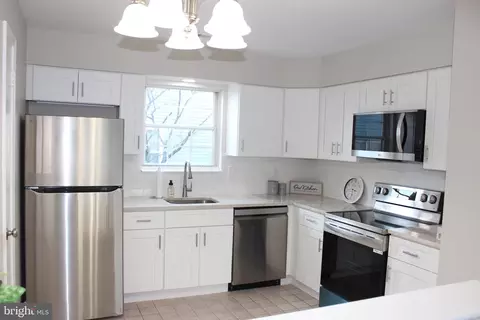 9 Sheppards La, Mount Laurel, NJ 08054 photo 6