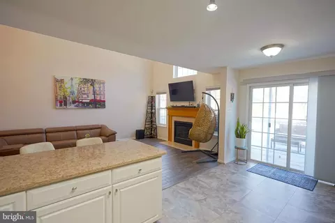 Entry Way - 99 Hearthstone, Evesham, NJ 08053 photo 2 of 3