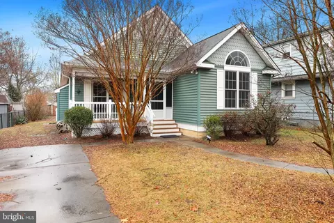 704 Palmer St, Riverside, NJ 08075