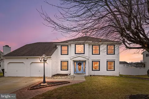 17 Gateshead Dr, Lumberton, NJ 08048