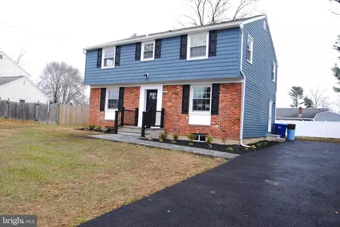 520 Otto Ave, Edgewater Park, NJ 08010