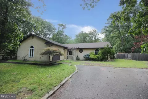 104 Hopewell Rd, Marlton, NJ 08053