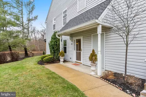 1003 Squirrel Rd, Marlton, NJ 08053