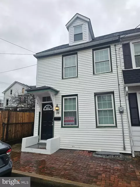 35 Paxson St, Mount Holly, NJ 08060