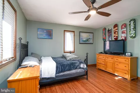 Bedroom - 38 Summit Dr, Tabernacle, NJ 08088 photo 2 of 7
