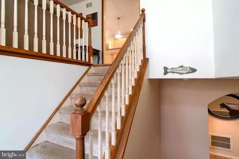 Entry Way - 38 Summit Dr, Tabernacle, NJ 08088 photo 4 of 5