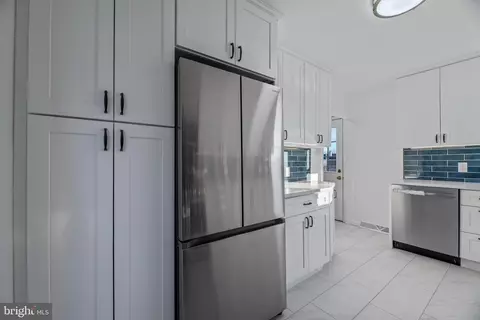 504 River Dr, Riverside, NJ 08075 photo 11