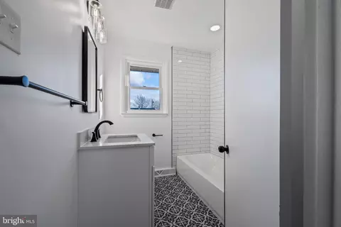 504 River Dr, Riverside, NJ 08075 photo 14