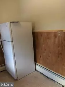 Entry Way - 304 Clay St, Riverside, NJ 08075 photo 4 of 7