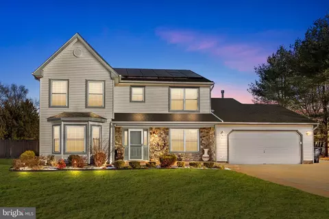 2 Jennifer Ct, Mount Holly, NJ 08060