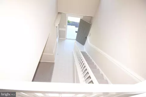 Entry Way - 6 Teaberry Ln, Delran, NJ 08075 photo 5 of 5