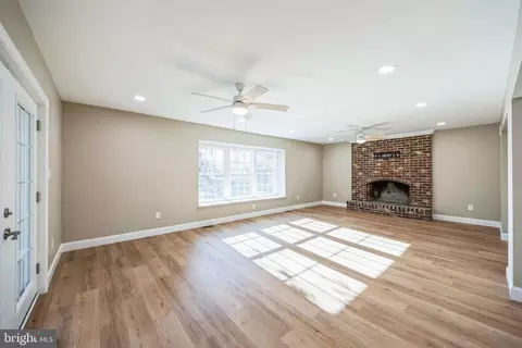Living - 198 Stokes Rd, Shamong, NJ 08088 photo 2 of 6