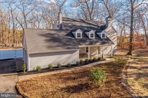 Exterior - 198 Stokes Rd, Shamong, NJ 08088 photo 4 of 13