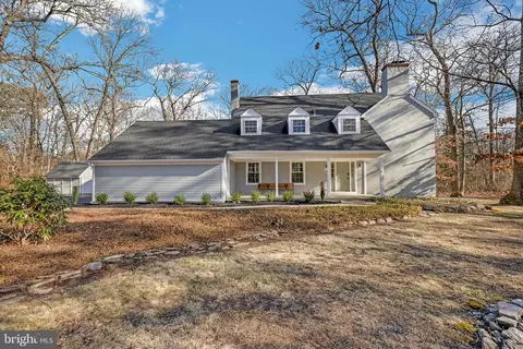 198 Stokes Rd, Shamong, NJ 08088
