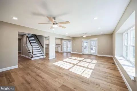 Living - 198 Stokes Rd, Shamong, NJ 08088 photo 3 of 6