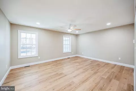 Living - 198 Stokes Rd, Shamong, NJ 08088 photo 5 of 6