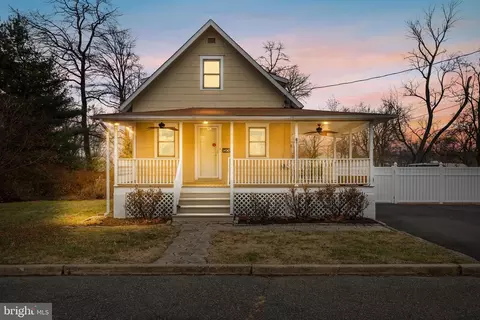 338 Clark Ave, Moorestown, NJ 08057
