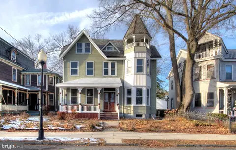 37 Union St, Mount Holly, NJ 08060