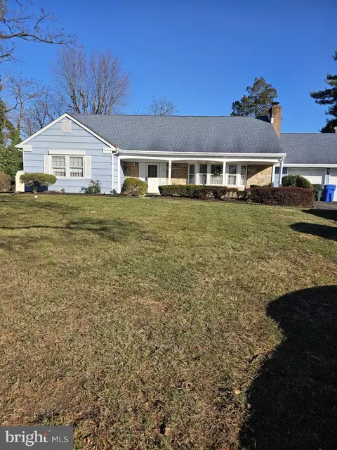 10 Tucker Ct, Willingboro, NJ 08046
