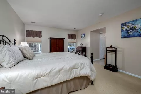 515 Hydrangea Dr, Mount Laurel, NJ 08054 photo 16