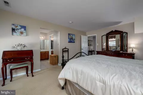 515 Hydrangea Dr, Mount Laurel, NJ 08054 photo 17