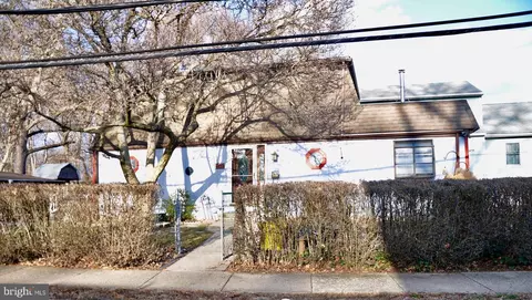 11 Frederick Ave, Maple Shade, NJ 08052 photo 2
