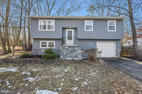 212 Florida Trl, Browns Mills, NJ 08015