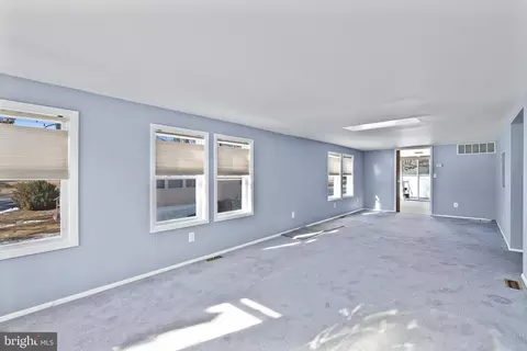 76 Holly Ct, Tabernacle, NJ 08088 photo 5