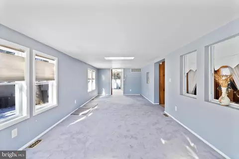 76 Holly Ct, Tabernacle, NJ 08088 photo 4