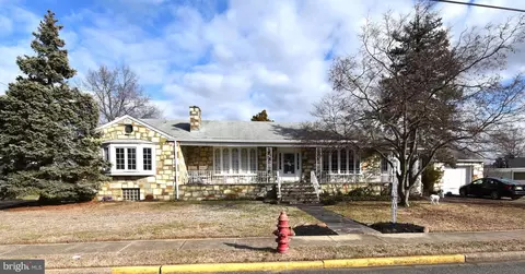 515 Rutgers Ave, Burlington, NJ 08016
