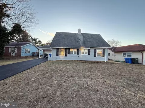 70 Balfour Ln, Willingboro, NJ 08046