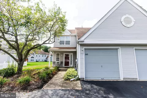 343 Birch Hollow Dr, Bordentown, NJ 08505
