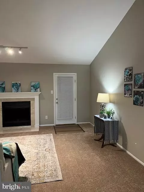 Entry Way - 116 Charing Way, Mount Laurel, NJ 08054 photo 3 of 4