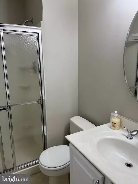 Bath - 116 Charing Way, Mount Laurel, NJ 08054 photo 1 of 2