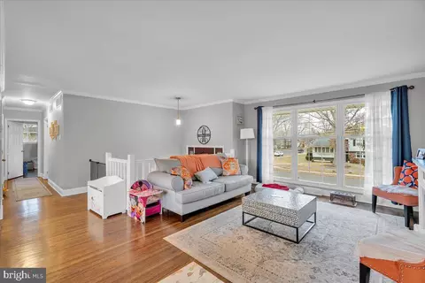 Living - 4 Stevens Dr, Delran, NJ 08075 photo 1 of 2