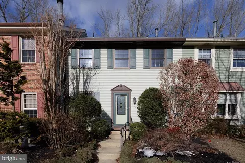 18 Wisina Ct, Medford, NJ 08055