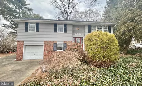 275 Mill Rd, Burlington, NJ 08016