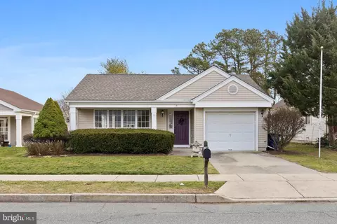 41 Newbury Dr, Southampton, NJ 08088