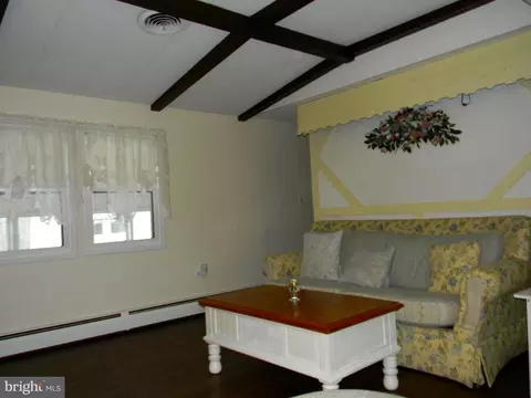 77 Holly Ct, Tabernacle, NJ 08088 photo 5