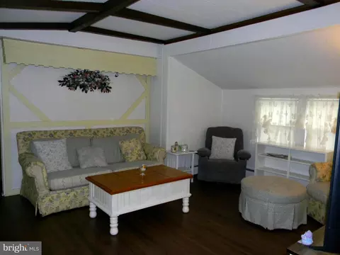 77 Holly Ct, Tabernacle, NJ 08088 photo 3
