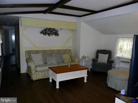 77 Holly Ct, Tabernacle, NJ 08088 photo 2