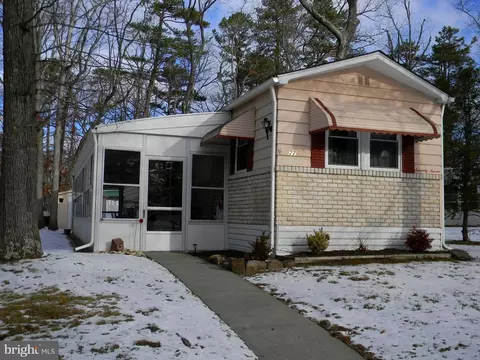 77 Holly Ct, Tabernacle, NJ 08088