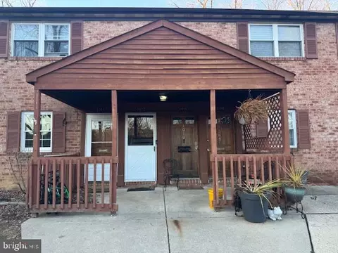 1012 Garnet Dr, Burlington, NJ 08016