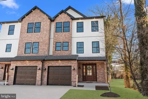 126 Plum St, Moorestown, NJ 08057