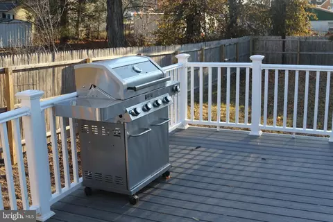 Exterior - 19 E Hampton St E, Pemberton, NJ 08068 photo 3 of 3