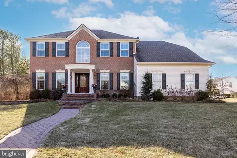 2 Brook Ln, Lumberton, NJ 08048