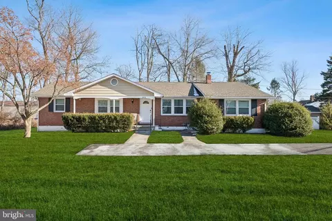 2418 Church Rd, Cinnaminson, NJ 08077