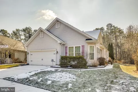 25 Dutchess Ct, Southampton, NJ 08088