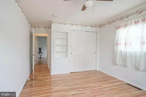Bedroom - 24 Birch Ave, Maple Shade, NJ 08052 photo 4 of 5